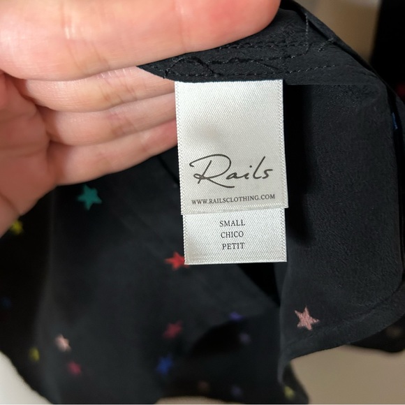 Rails Kate Star Print Silk Blouse In Rainbow Stars Black - Picture 8 of 9